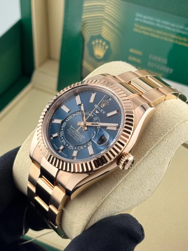 Rolex 42mm Everose Gold 336935-0001 3