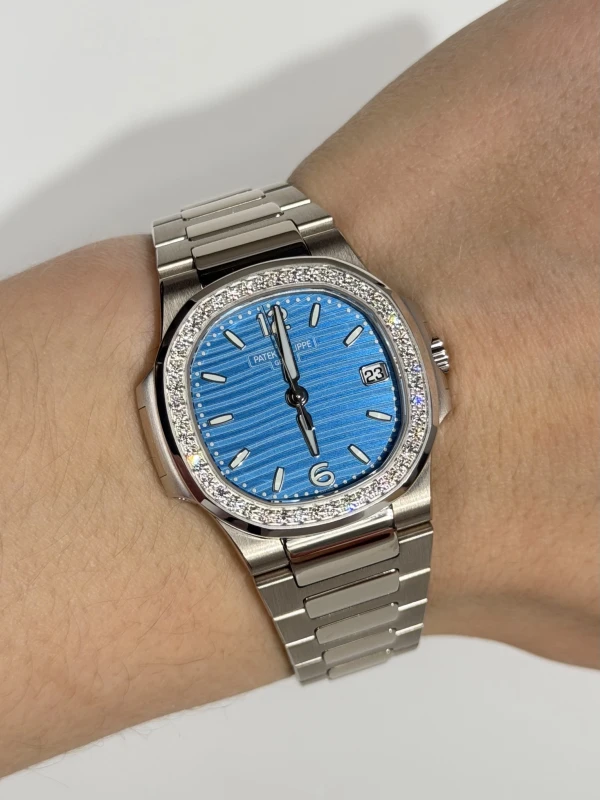 Patek Philippe 7010/1G-013 5