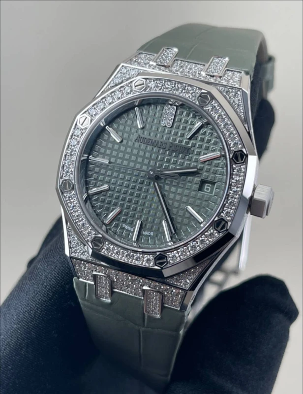 Audemars Piguet 15551BC.ZZ.D405CR.01 2