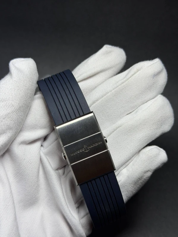 Ulysse Nardin Lady 3203-190/10.30 4