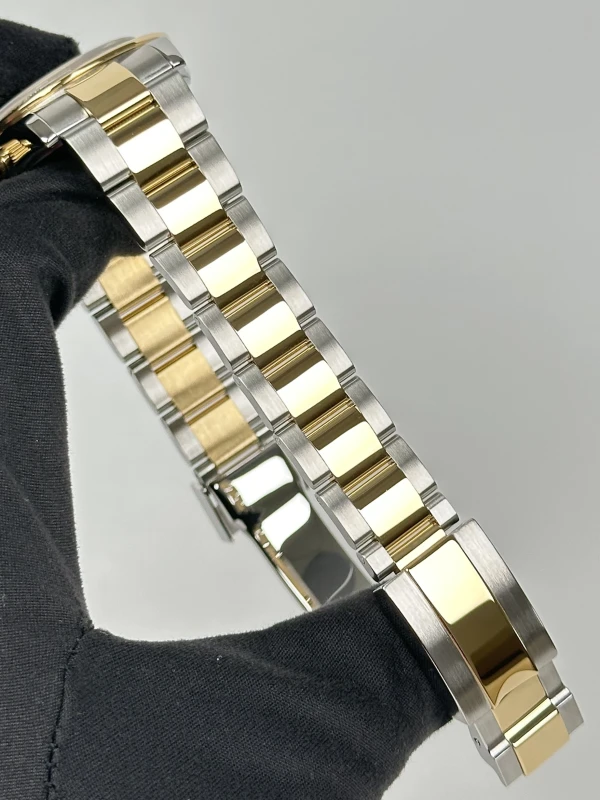 Rolex Cosmograph 40mm Steel and Yellow Gold 116523-0041 5
