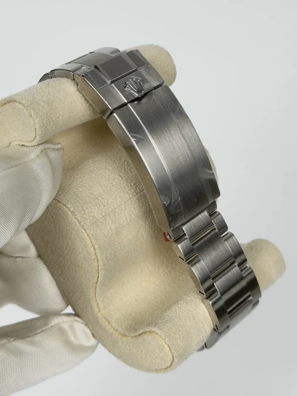 Rolex 4000 126600-0001 4