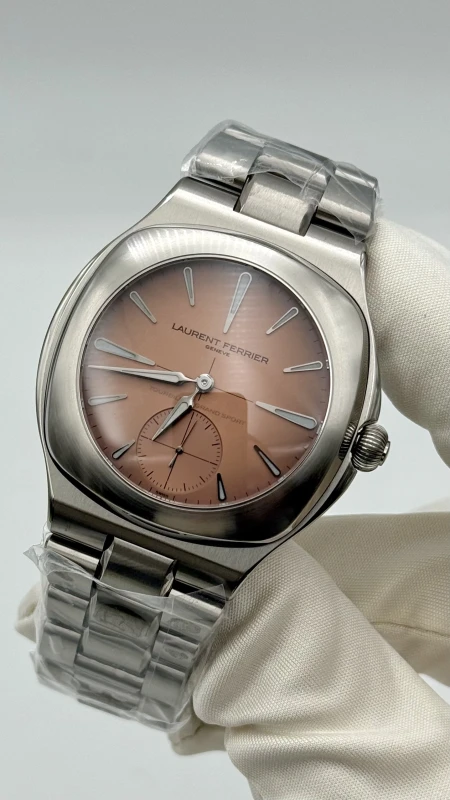 Laurent Ferrier Tourbillon Pursuit LCF044.T1.RN1 6