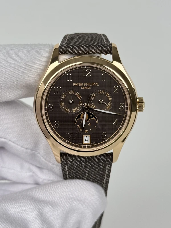 Patek Philippe 4946R 4946R-001 2