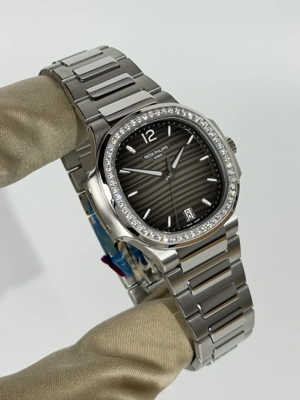 Patek Philippe Ladies 7118/1200A-011 2