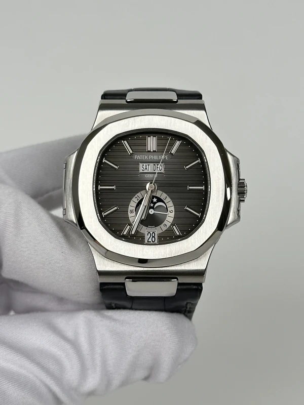 Patek Philippe 5726  5726A-001 2