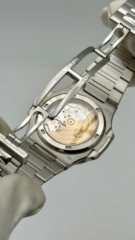 Patek Philippe Platinum Factory Ruby 5711/112P-001 8