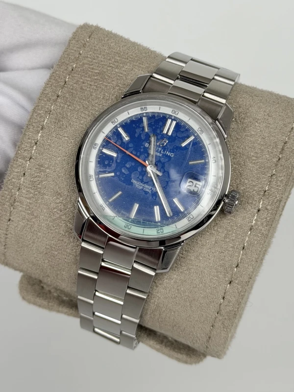 Breitling AB3113A71C1A1 3