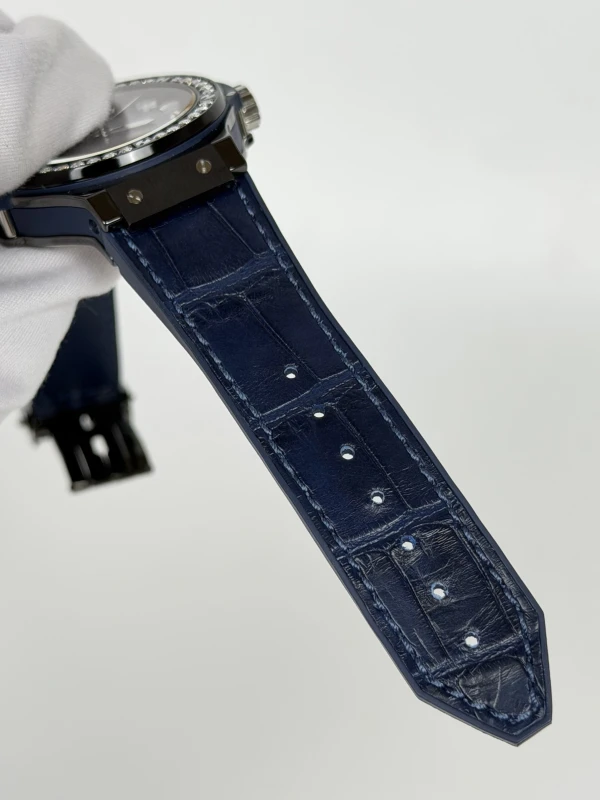 Hublot Ceramic Blue Diamonds 38mm  361.CM.7170.LR.1204 4