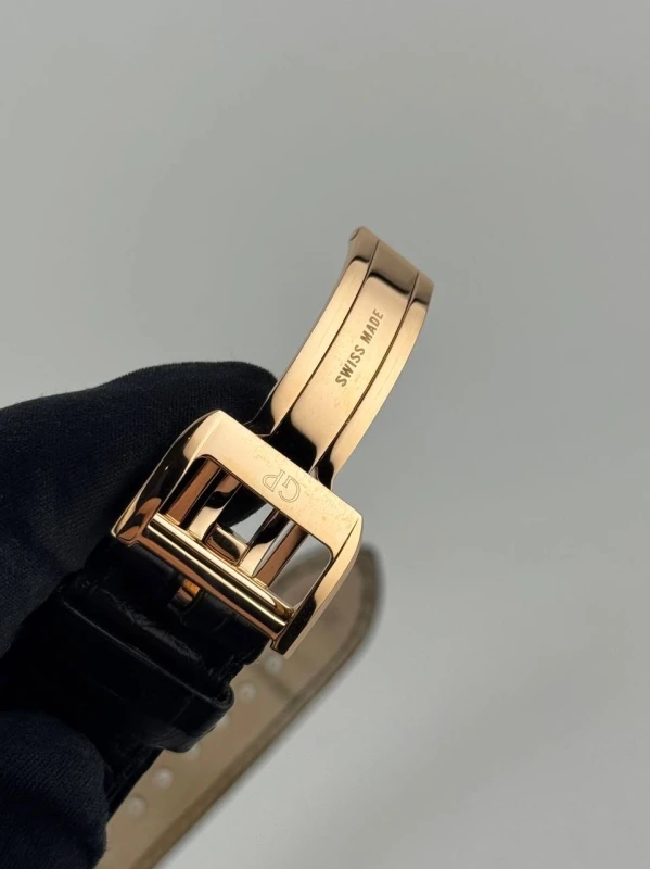 Girard Perregaux XXL Off-Centered Hour and Minutes 25845-52-741-BA6A 7