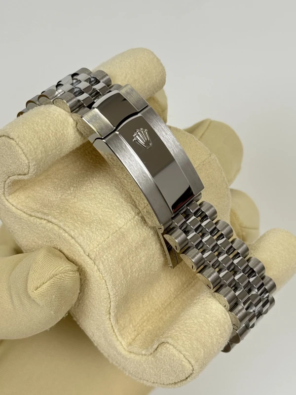 Rolex 41 mm, steel and white gold 126334-0018 4