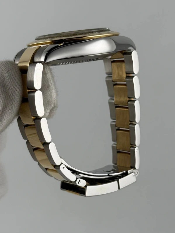 Rolex Cosmograph 40mm Steel and Yellow Gold 116523-0041 7