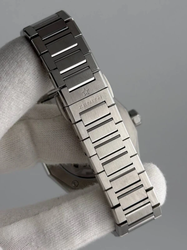 Zenith Defy Skyline 03.9300.3620/21.I001 8