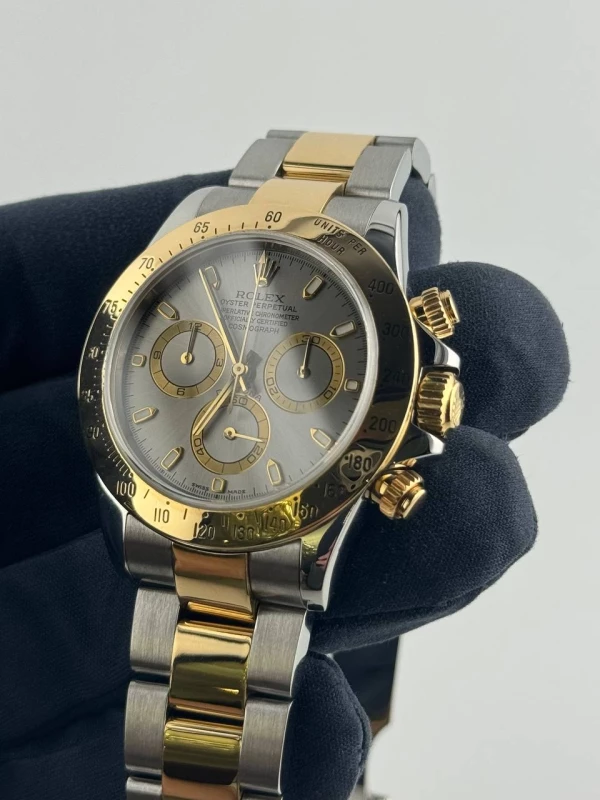 Rolex Cosmograph 40mm Steel and Yellow Gold 116523 9