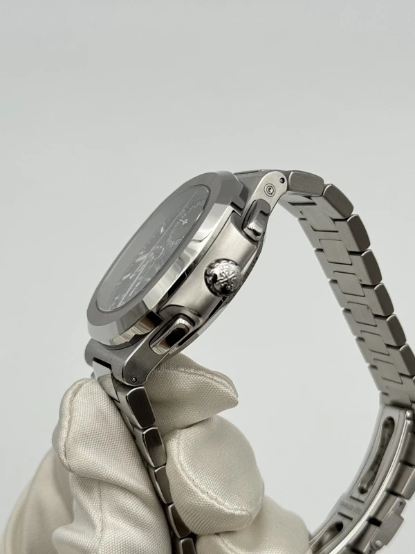 Patek Philippe TRAVEL TIME CHRONOGRAPH 5990/1A-001 5