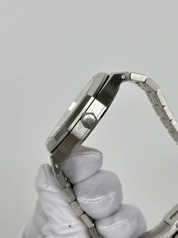 Audemars Piguet Selfwinding 15510ST.OO.1320ST.07 4