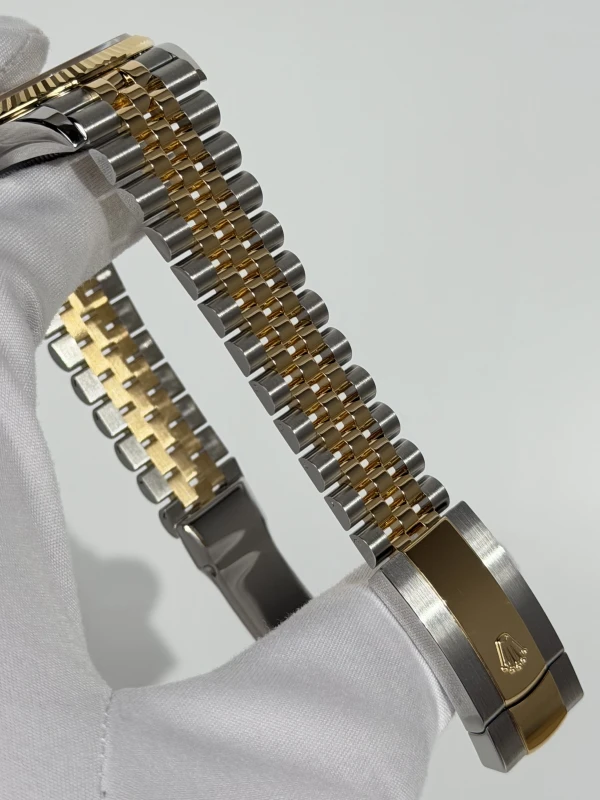 Rolex Datejust 36mm Steel and Yellow Gold 126233-0043 3