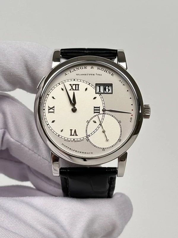 A. Lange & Sohne 115.025 2