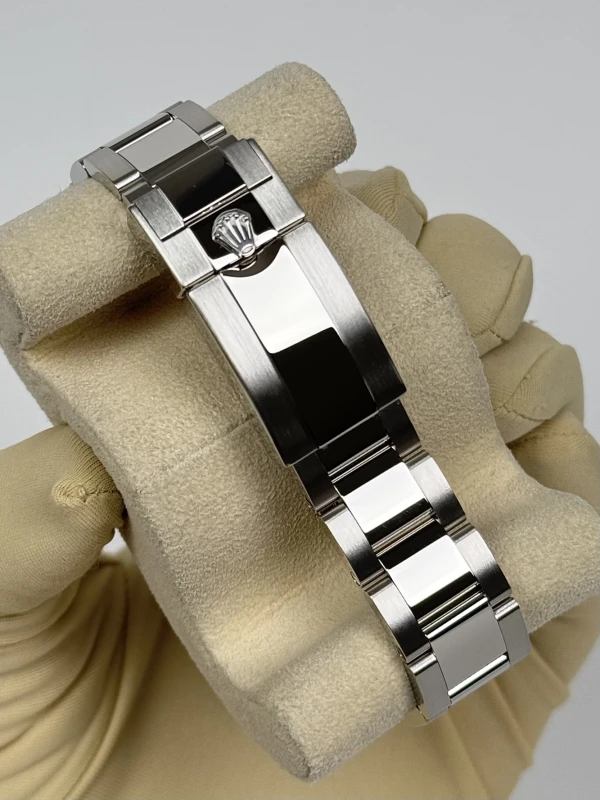 Rolex Cosmograph 40mm Platinum 126506-0001 5