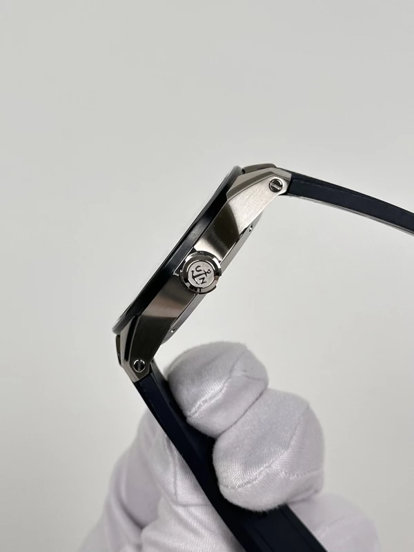 Ulysse Nardin Dual Time 42 mm 243-20-3/43 6