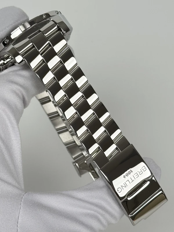Breitling Super Avenger A1337011/B907/135A 5
