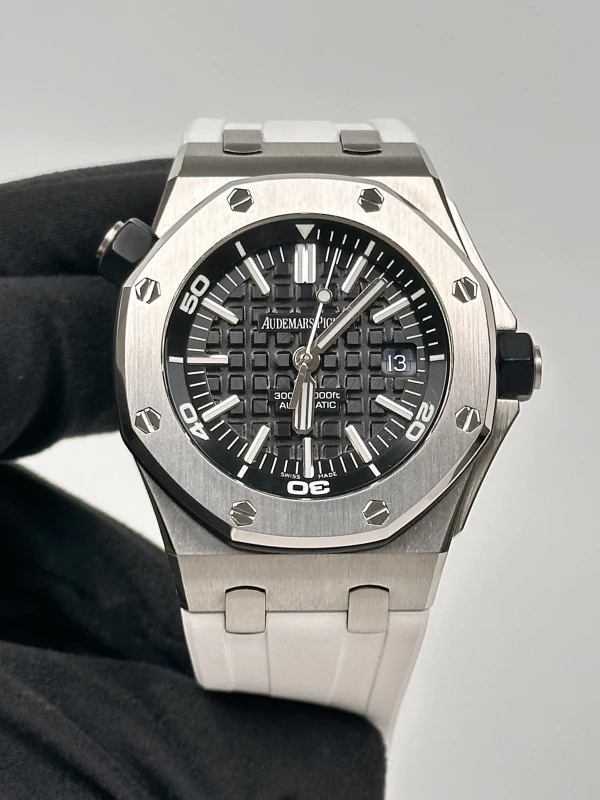 Audemars Piguet Diver 15703ST.OO.A002CA.01 2
