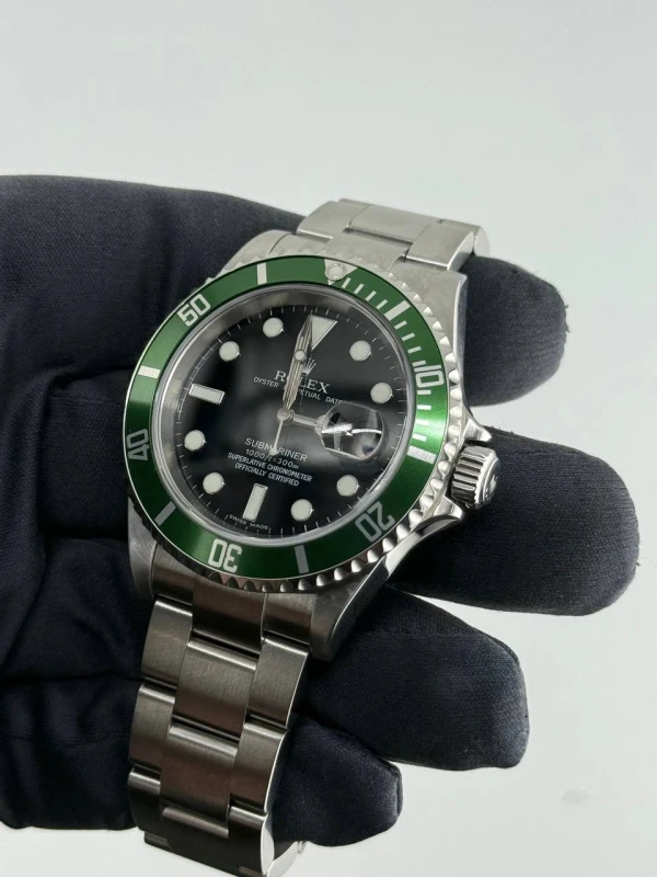 Rolex 16610LV 8