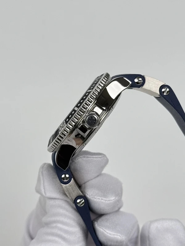 Ulysse Nardin Hammerhead Shark 263-91LE 6