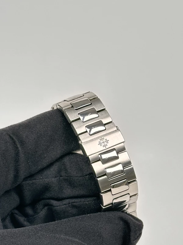 Patek Philippe 5726/1 5726/1A-001 8