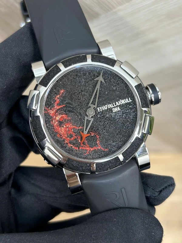 Romain Jerome RJ.V.AU.001.01 3