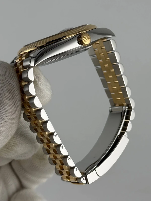 Rolex 41mm Steel and Yellow Gold 126333-0006 6