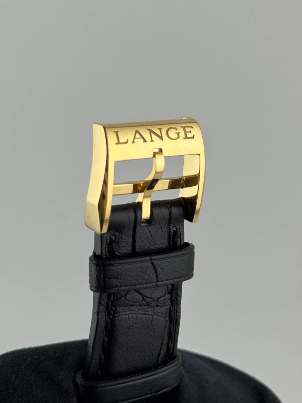 A. Lange & Sohne 101.021 5