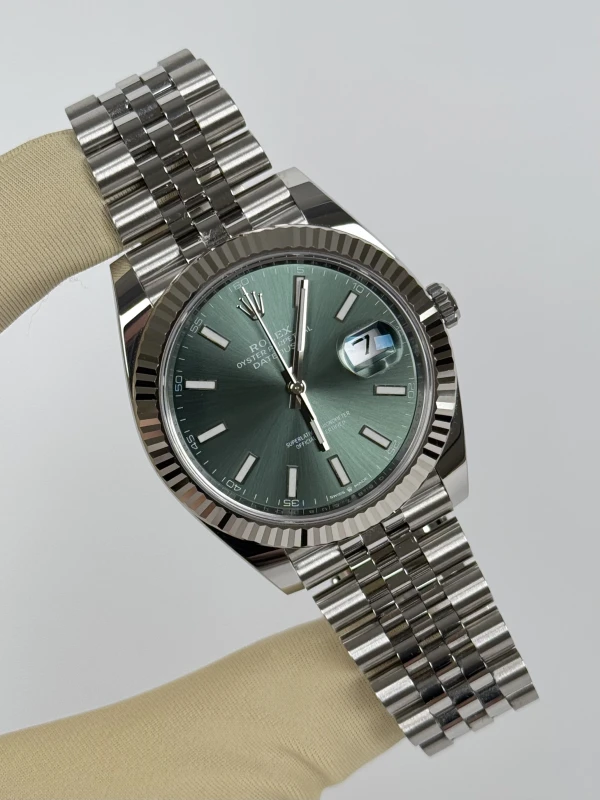 Rolex 41 mm, Oystersteel and white gold 126334-0028 2