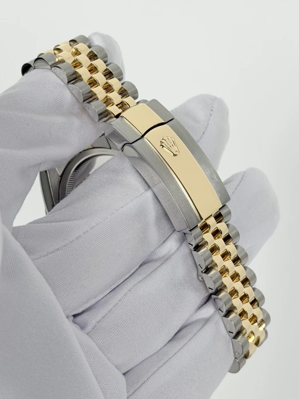 Rolex 36 mm, Oystersteel and yellow gold 126233-0015 3