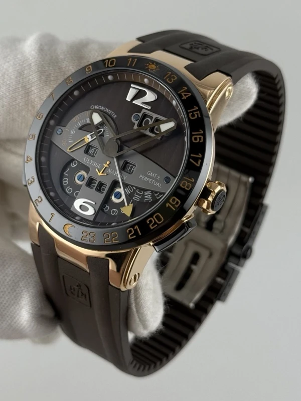 Ulysse Nardin Perpetual Calendars El Toro GMT ± 322-00-3 4