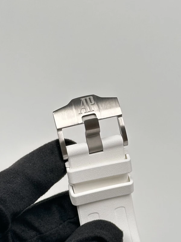 Audemars Piguet Diver 15703ST.OO.A002CA.01 8