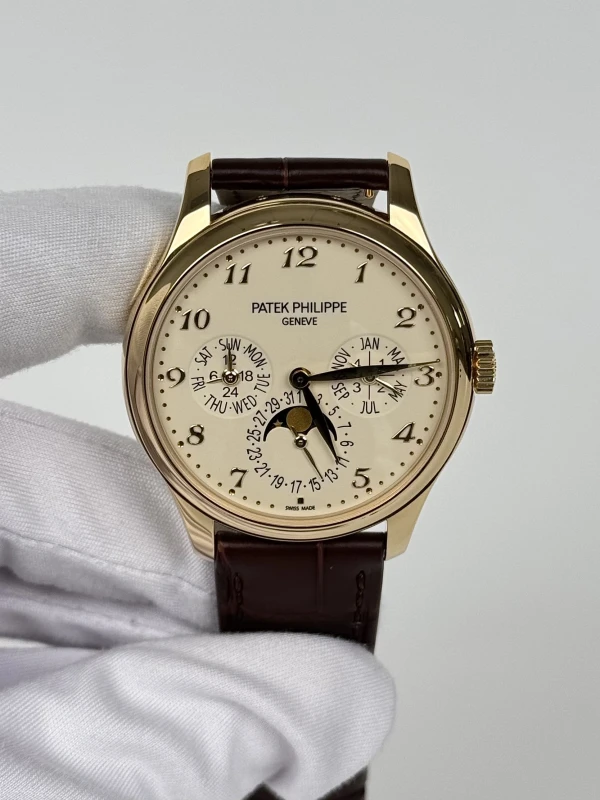 Patek Philippe 5327J-001 2