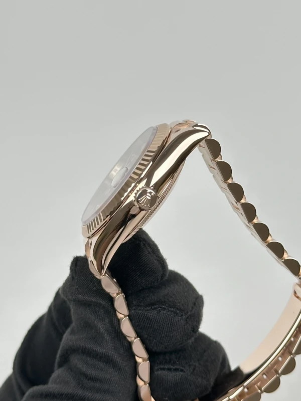 Rolex 36 MM, EVEROSE GOLD 128235-0037 4