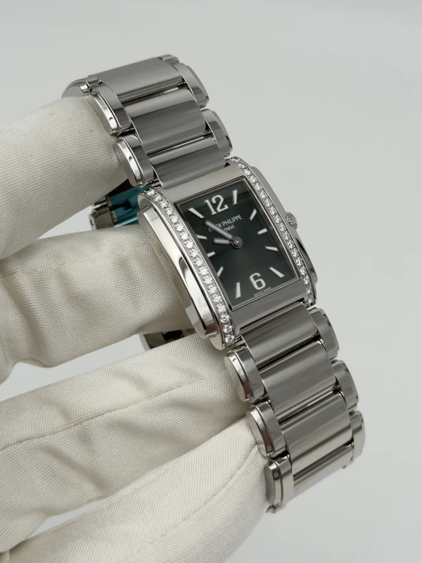 Patek Philippe Twenty-4 4910/1200A-011 4910/1200A-011 2