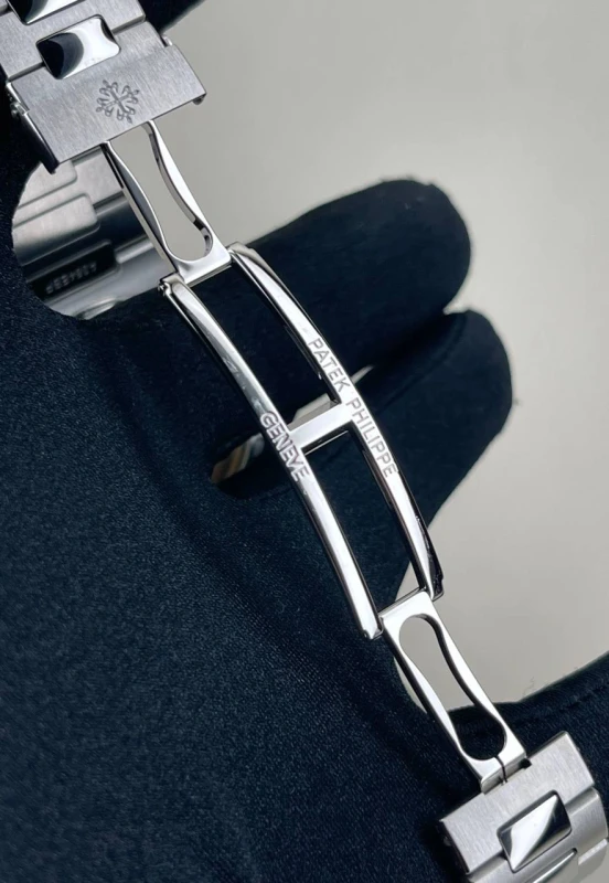 Patek Philippe 5711/1 5711/1A-010 6