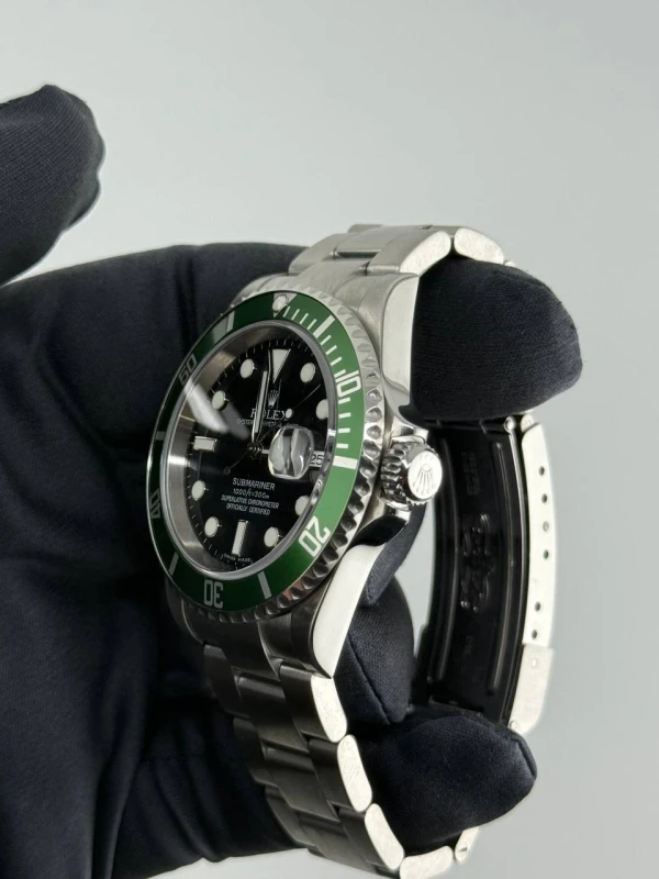Rolex 16610LV 9