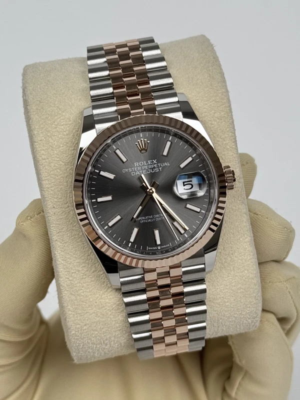Rolex 36 mm, Oystersteel and Everose gold 126231-0013 3
