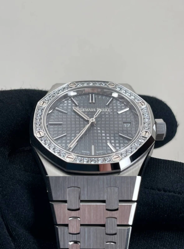 Audemars Piguet Selfwinding 37 mm 15551ST.ZZ.1356ST.06 4