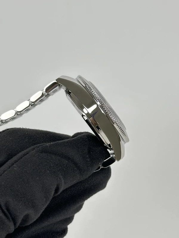Tag Heuer CBE2111.BA0687 4