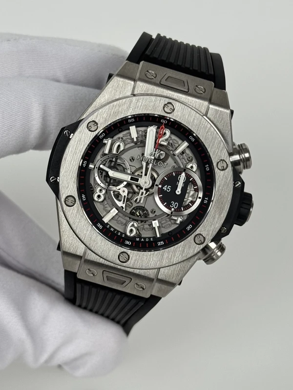 Hublot Unico Titanium Ceramic 411.NM.1170.RX 4