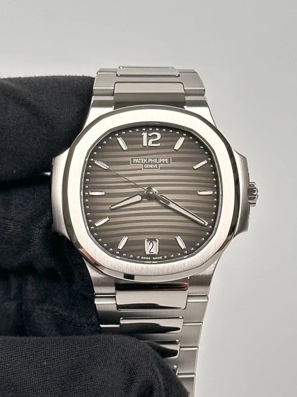 Patek Philippe Lady 7118 7118/1A-011 3