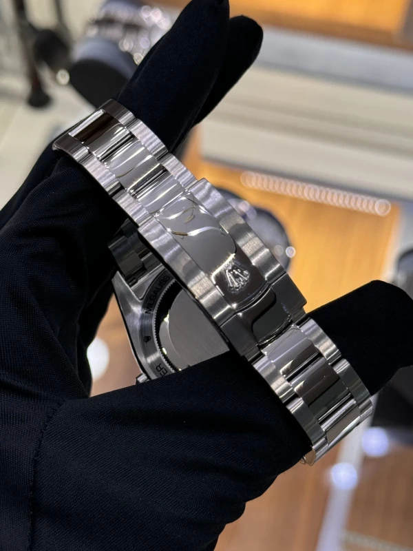 Rolex 40MM STEEL 116400gv-0002 5