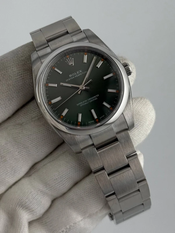 Rolex 34 mm Steel 114200 green 5