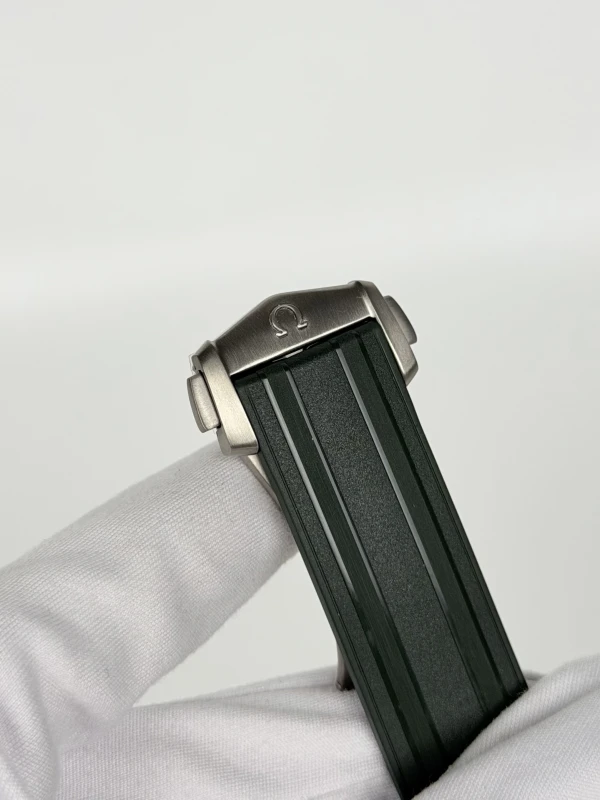 Omega DIVER 300M 210.92.42.20.10.001 6