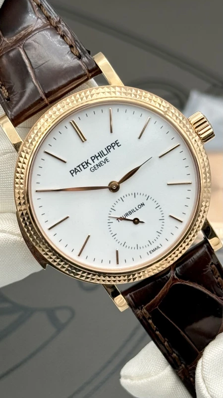 Patek Philippe 5339R-001 8